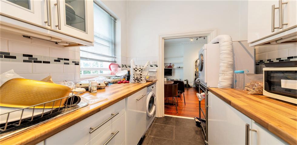 			2 Bedroom, 1 bath, 1 reception Flat			 Priory Terrace, WEST/SOUTH HAMPSTEAD
